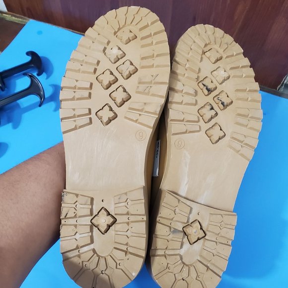 rue21 Camel Combats Lace boots Sz 9 New - Picture 14 of 15